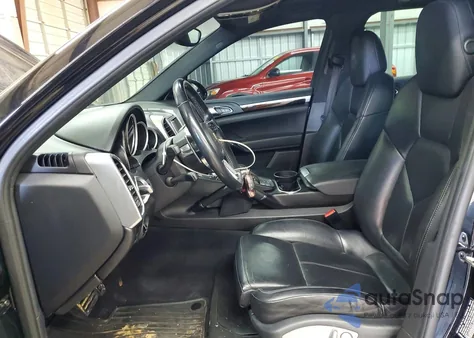 2016 Porsche Cayenne z USA, uszkodzony, nr VIN WP1AA2A22GLA03504